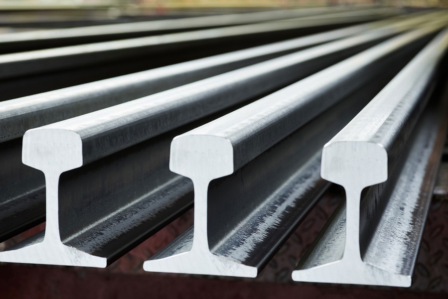 stacked rail segments © ADVANTAGE AUSTRIA
