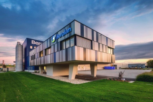 company buidling