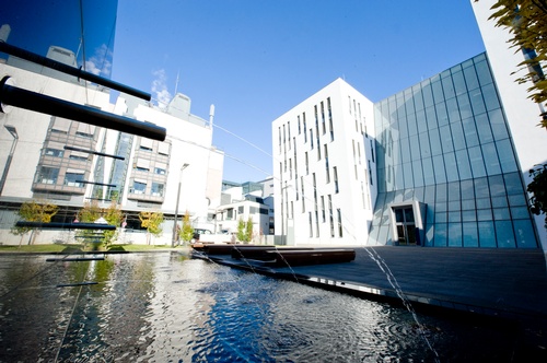 Gebäude